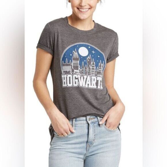 NWT Harry Potter Teens/Women’s Gray Short Sleeve e Graphic Tee Hogwarts - Size M - Picture 1 of 7